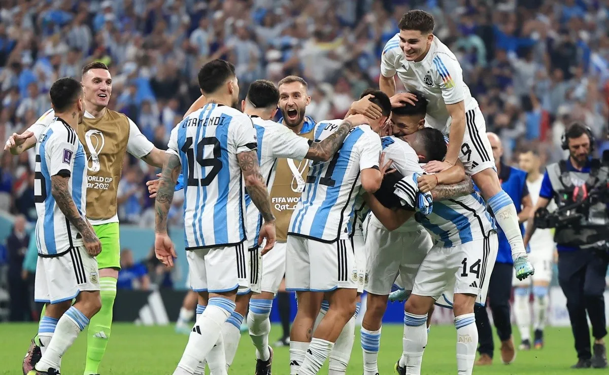 Messi y Julián, las grandes figuras de la Selección Argentina frente a Croacia.