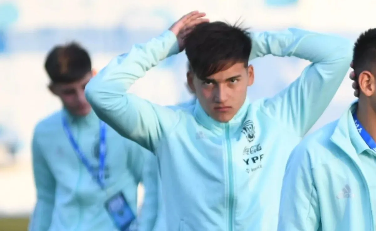 El delantero de la Octava de River disputará dos amistosos con la Selección Argentina.