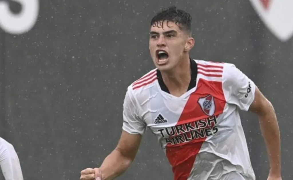 Panichelli llegó a River en 2020 y se fue libre en 2022, a los 20 años.