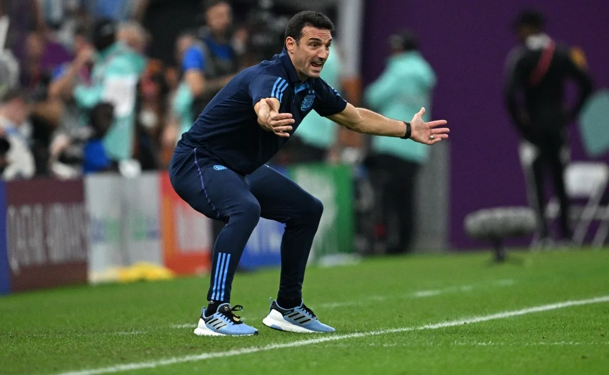 Argentina enfrenta a Australia por los octavos de final del Mundial.