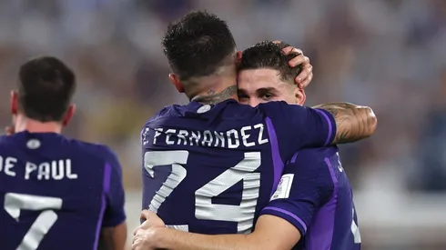 Abrazo de gol riverplatense.