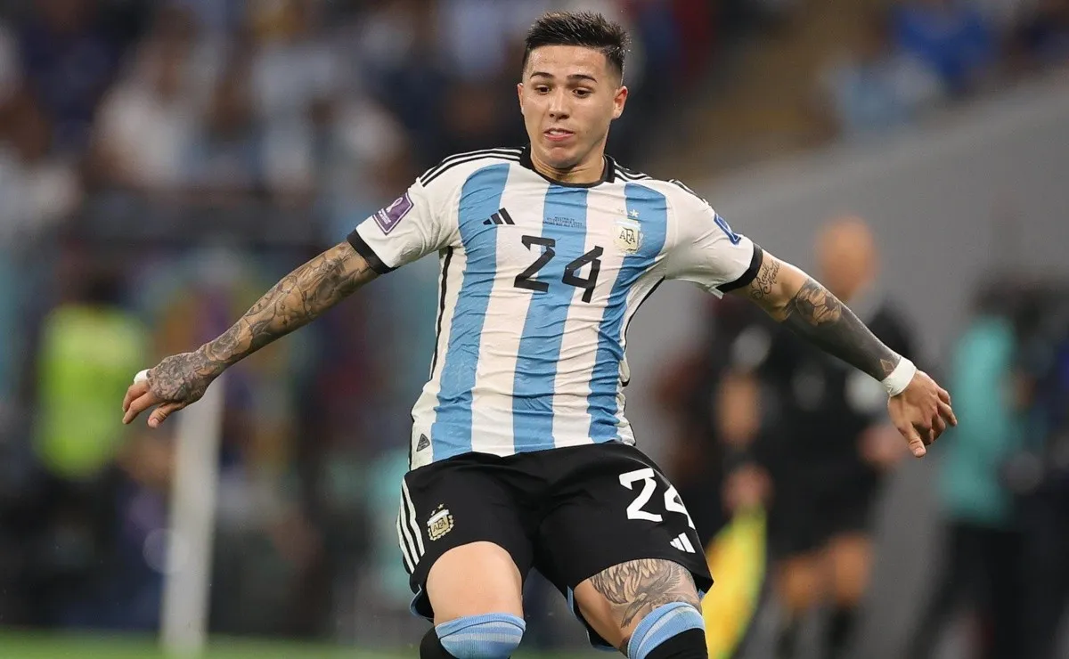 Enzo Fernández volvió a jugar en gran nivel frente a Australia