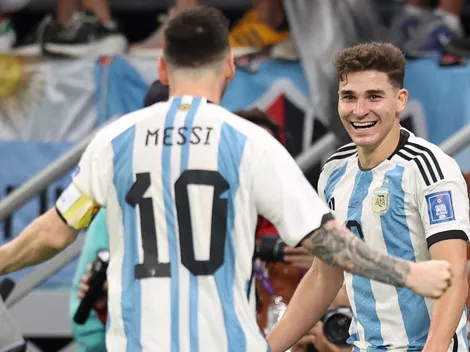 El divertido cruce de Julián con sus compañeros de la Selección