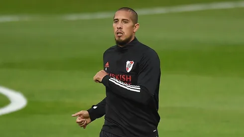 El defensor de 37 años seguirá en el Millonario.