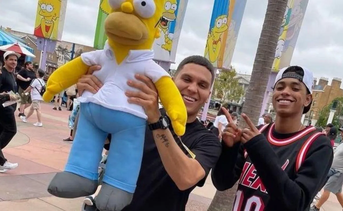 Juanfer la pasa bien en Estados Unidos junto a los suyos.