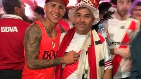 Enzo junto a su papá, festejando el título de River el 9 de diciembre del 2018.