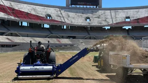 Comenzaron las tareas para volver a poner a punto el campo de juego del Monumental