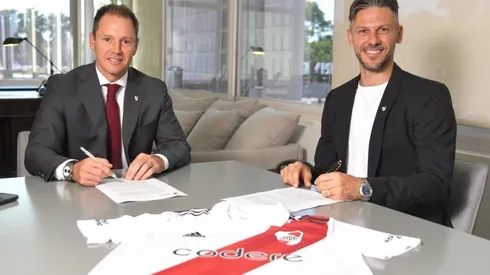 Martín Demichelis firmó su contrato como nuevo DT del Más Grande