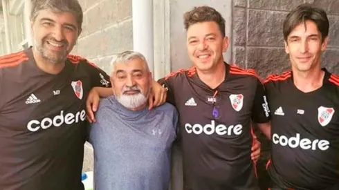 El cuerpo técnico junto a Pichi Quiroga.