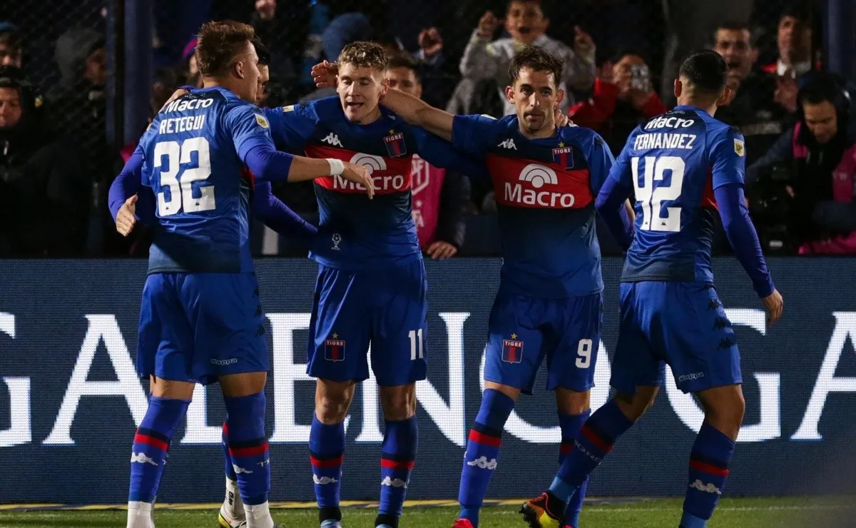 El mercado de pases en River empieza a tener sus primeros nombres.