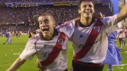 El Cabezón D'Alessandro y Martín Demichelis luego de un triunfo inolvidable en la Bombonera.