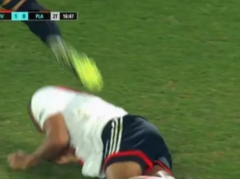 VIDEO: el tremendo pisotón a De la Cruz que el VAR ignoró