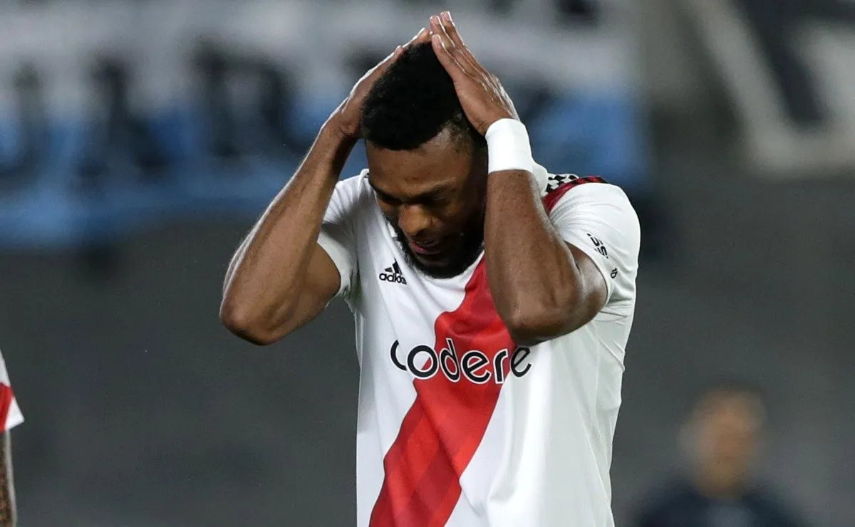 El colombiano deberá cumplir una fecha de suspensión.