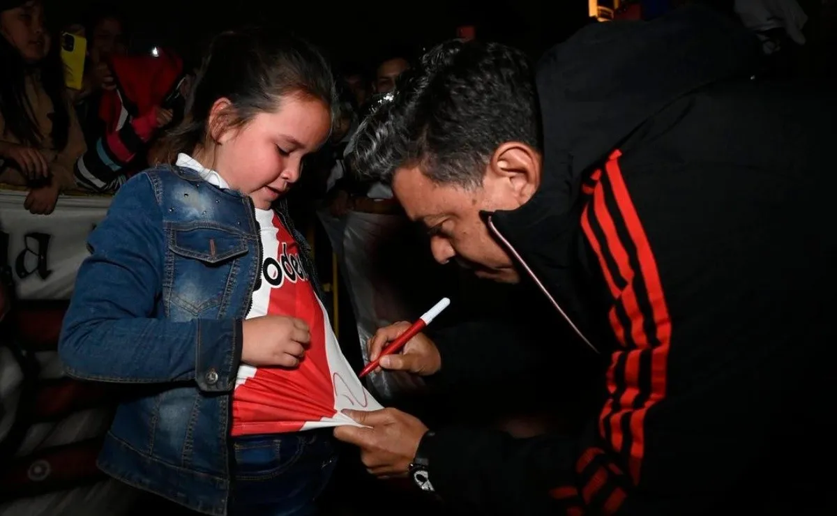 El Muñeco, el más aclamado en la llegada del Más Grande a Santa Fe