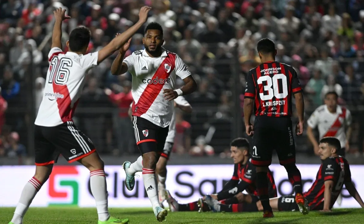 El Millonario visitó a Patronato por la Liga Profesional.