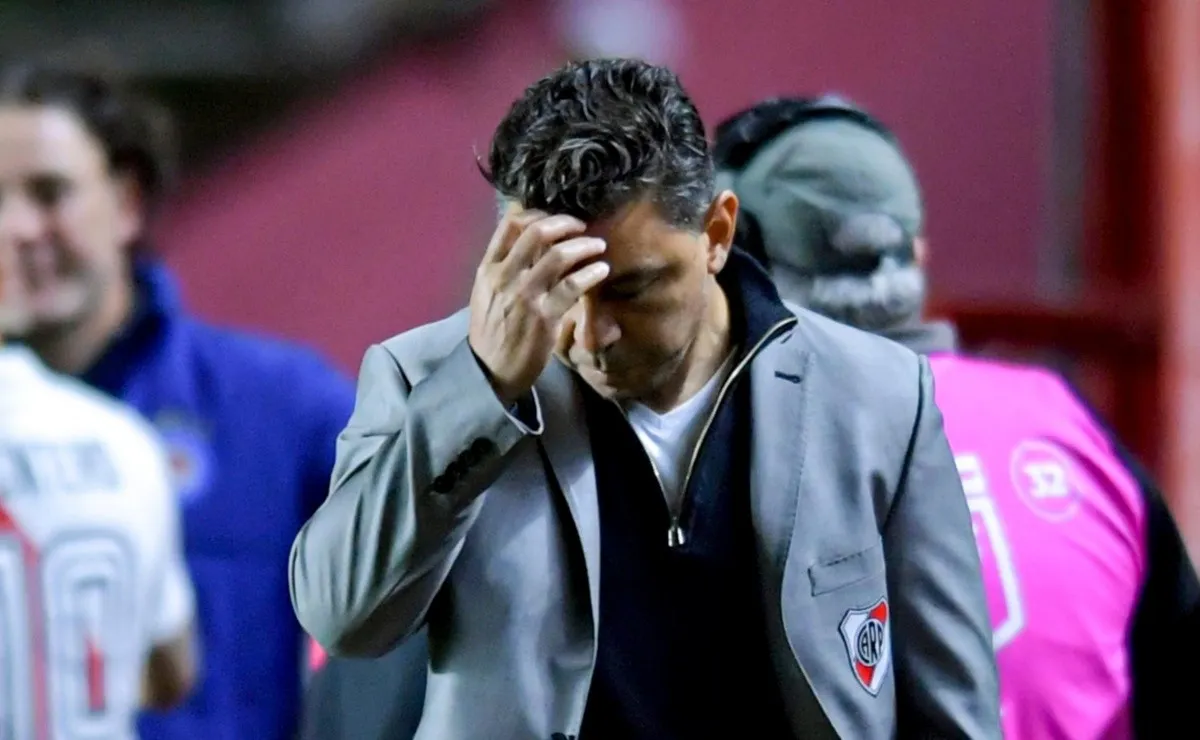 Mala noticia: otro jugador terminó la práctica con molestias