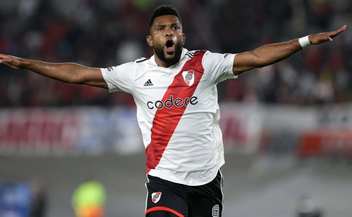 Miguel Ángel Borja marcó por duplicado ante el Pincha y es el goleador de la Liga Profesional de River con seis tantos.