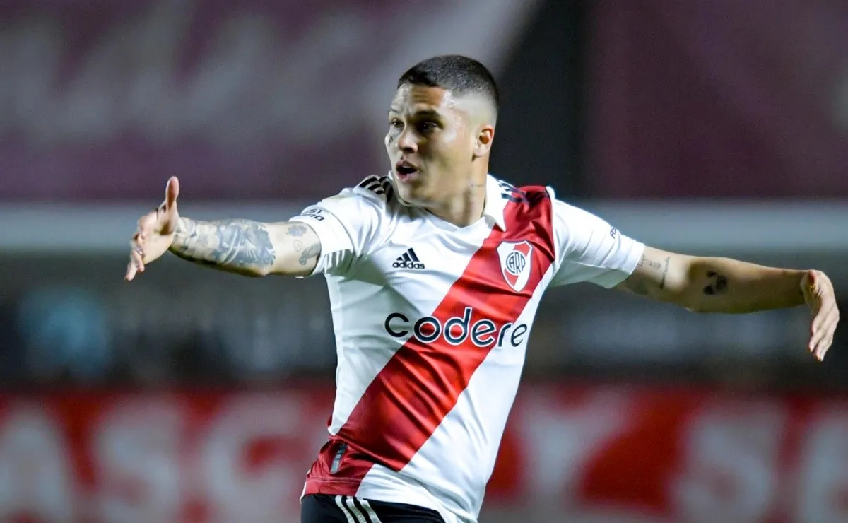 Juanfer viene de romperla contra Argentinos Juniors.