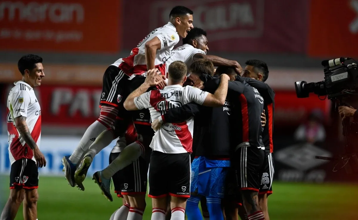 Las dos caras de River jugando como local y como visitante.