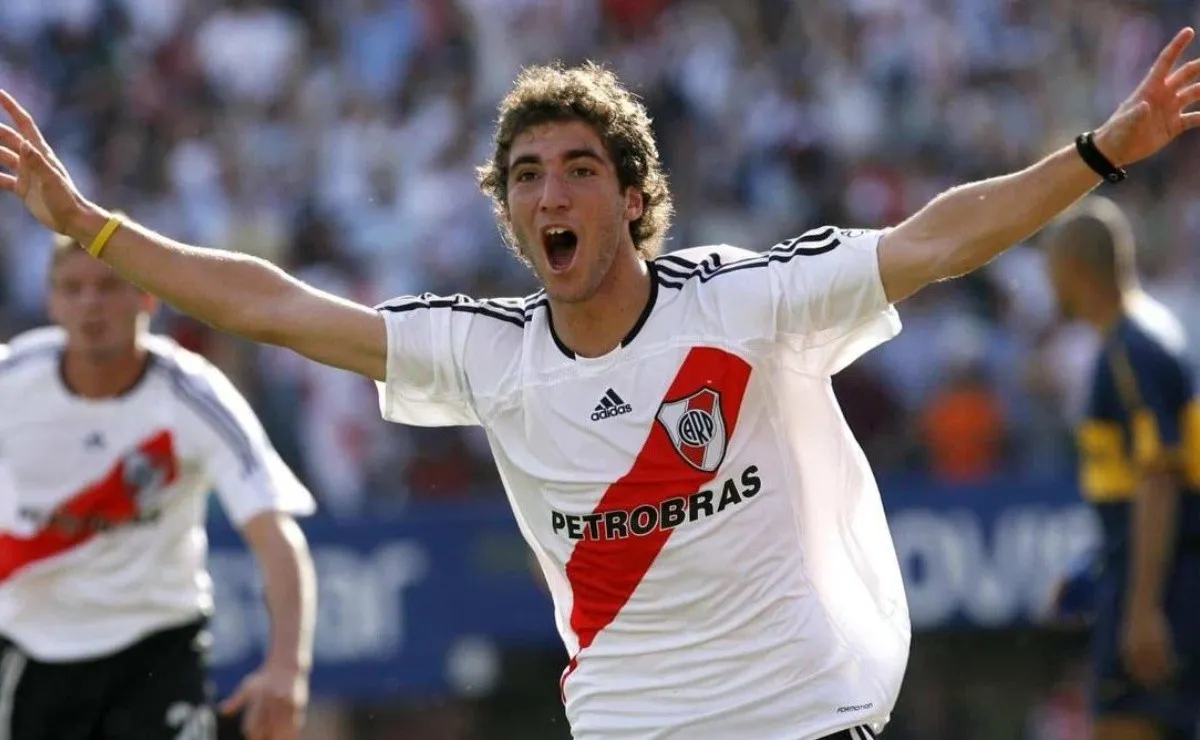 Uno de los goles más importantes que marcó el Pipita con la camiseta de River.