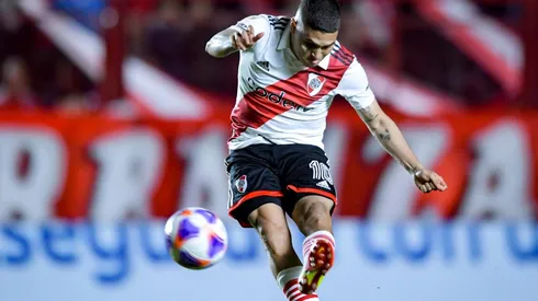 Juanfer y su exquisita pegada para volver a gritar de tiro libre.