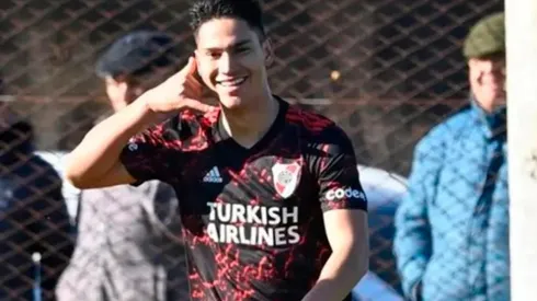 Flabian Londoño es una de las figuras de la Reserva de River.