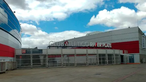 Los hinchas de River celebran su día con una acto solidario.