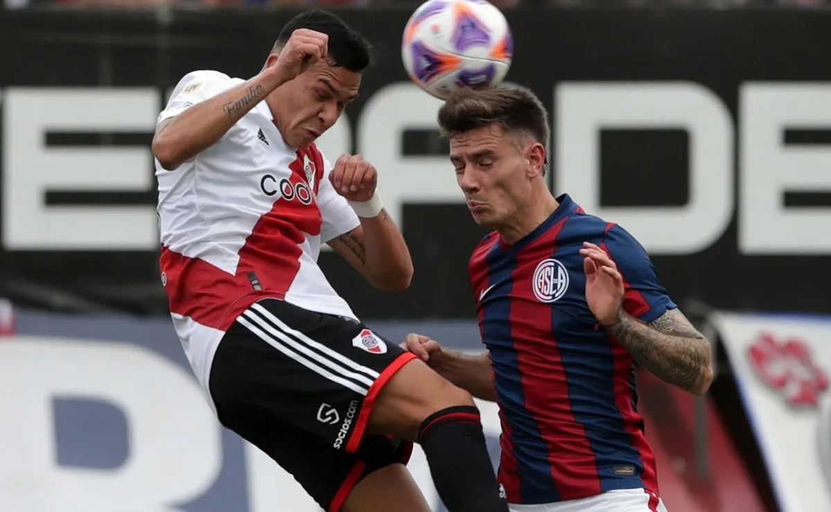 Herrera dejó a RIver con 10 a falta de quince minutos.