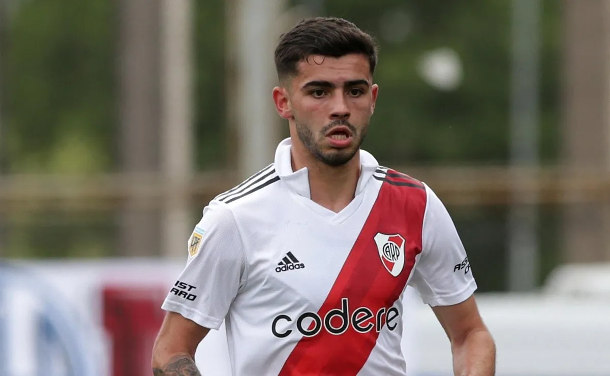Gallardo sufre por la lesión de Santiago Simón.
