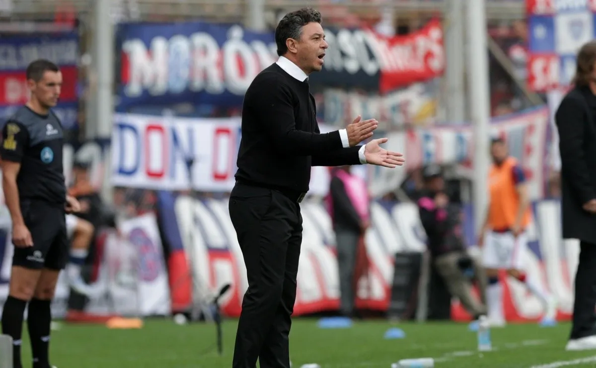 El Muñeco vivió a pleno el duelo ante San Lorenzo.
