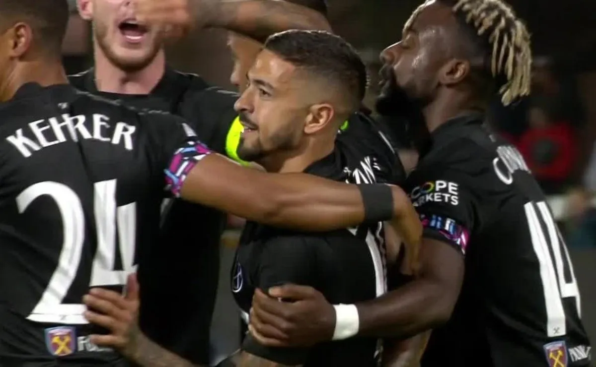 Manu Lanzini volvió a festejar con el West Ham en la Conference League