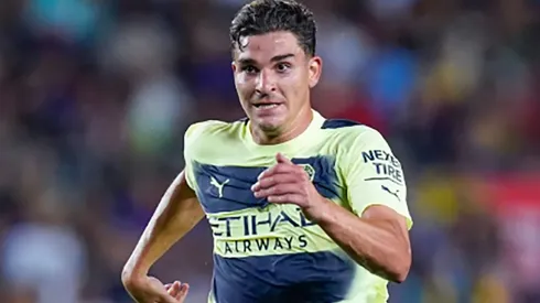 Julián Álvarez va por más minutos en la Champions League.
