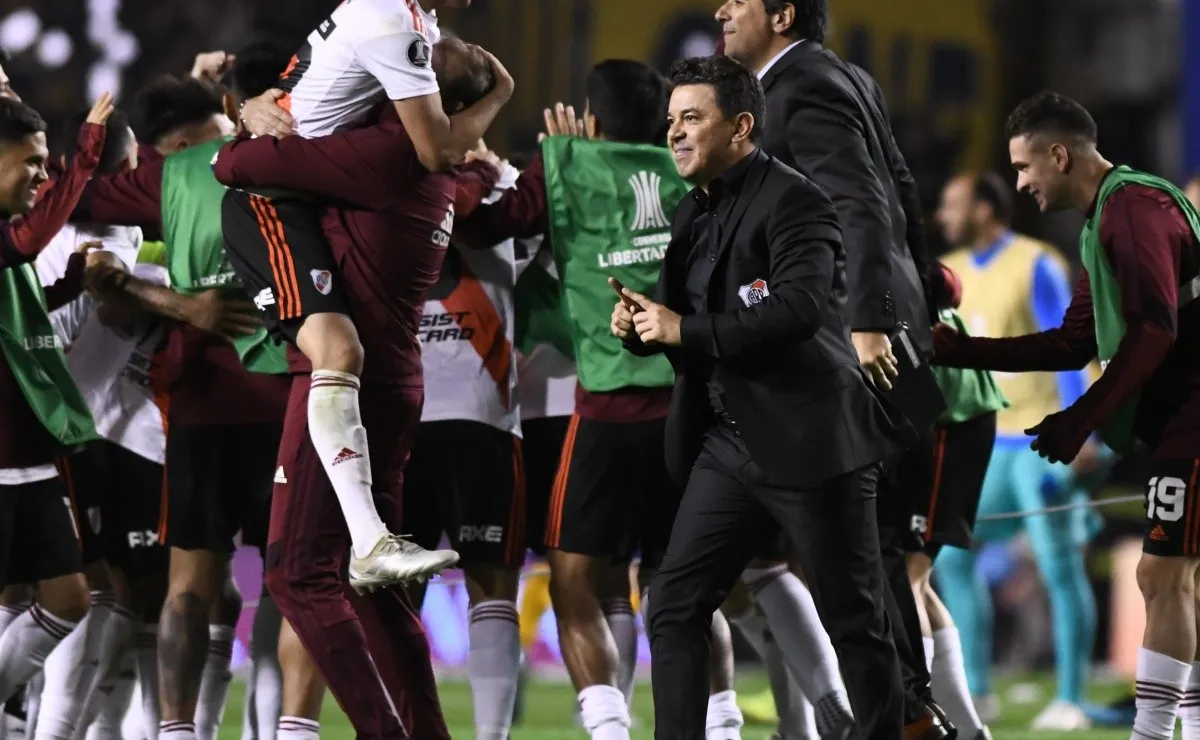 El Muñeco comenzó a palpitar el superclásico del domingo en la Bombonera.