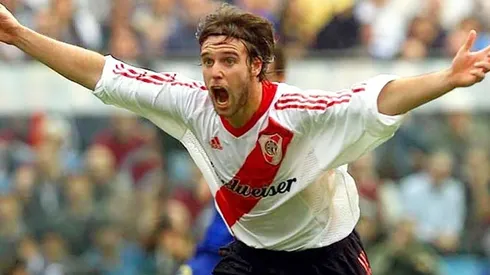 Fernando Cavenaghi y un grito de gol que todavía puede escucharse.