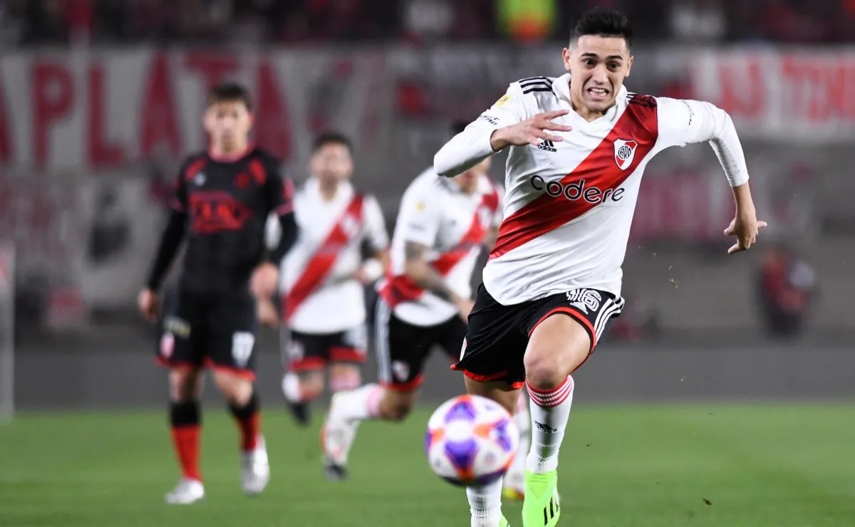 Pablo César Solari fue reemplazado en la segunda mitad por Matías Suárez.