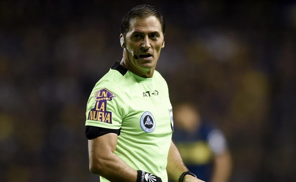 Toda la terna arbitral confirmada para la visita a La Bombonera.