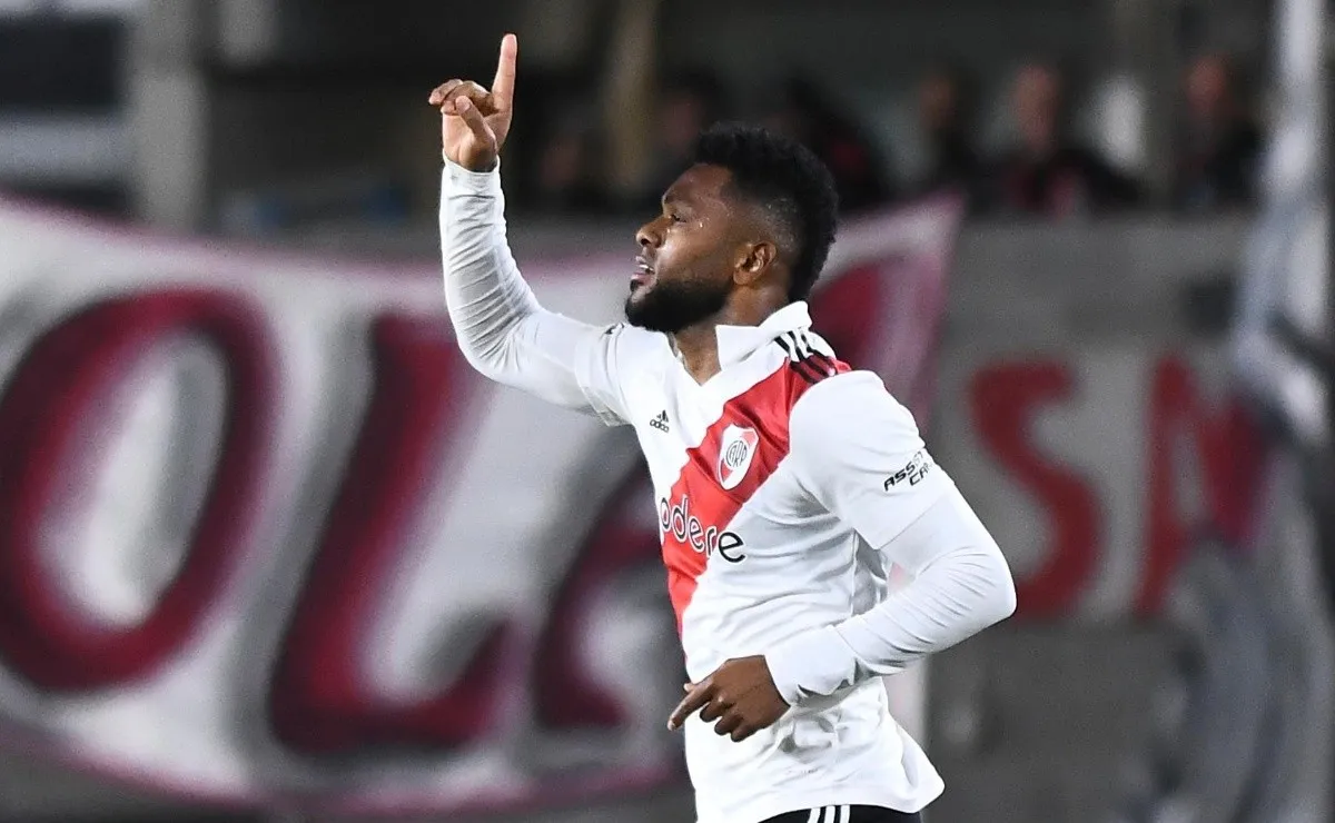 El delantero colombiano volvió a marcar y se ilusiona con repetir en el superclásico.