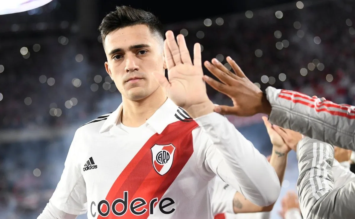 El Pibe no pudo terminar el partido frente a Barracas por una molestia en el aductor izquierdo.