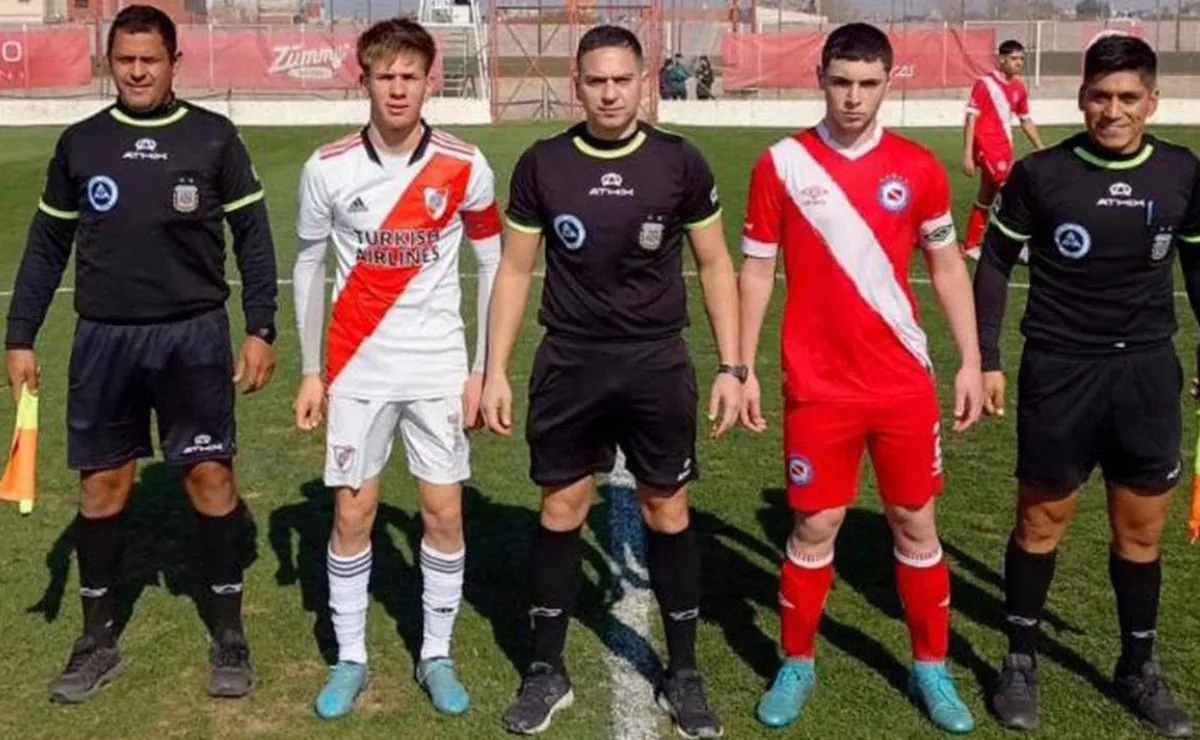Franco Mastantuono, capitán en la Octava de River.