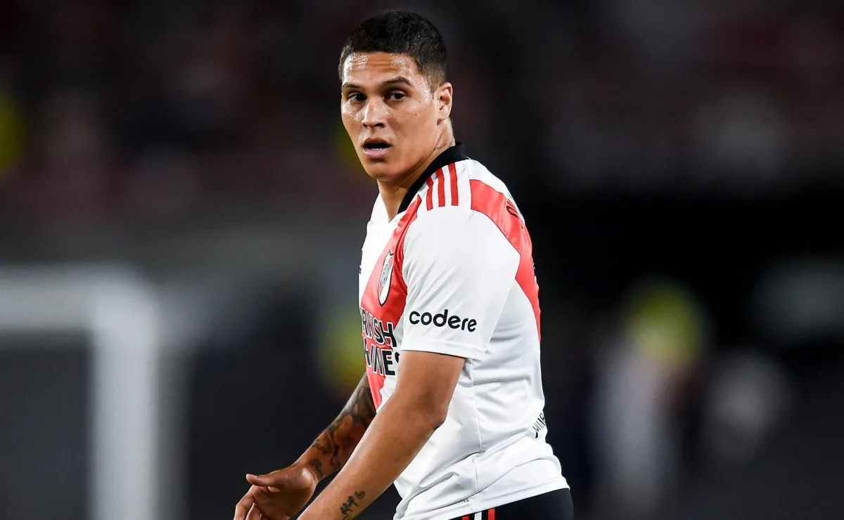 Juanfer termina su contrato con River en cuatro meses.