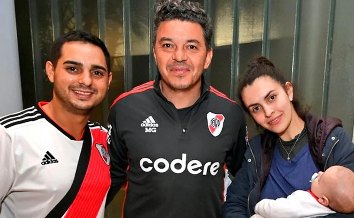 El Muñeco junto a Alejandro, Sonia y su tocayo.