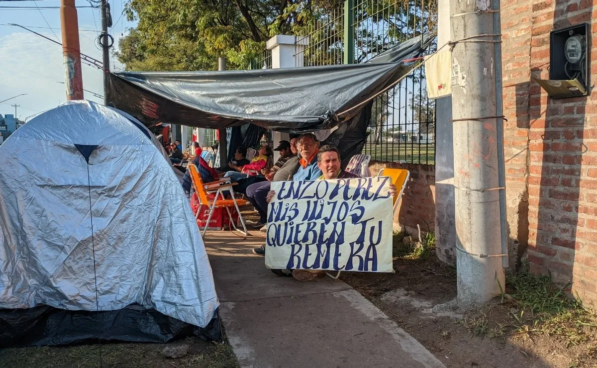 La locura de los hinchas de River en Chaco por una entrada.