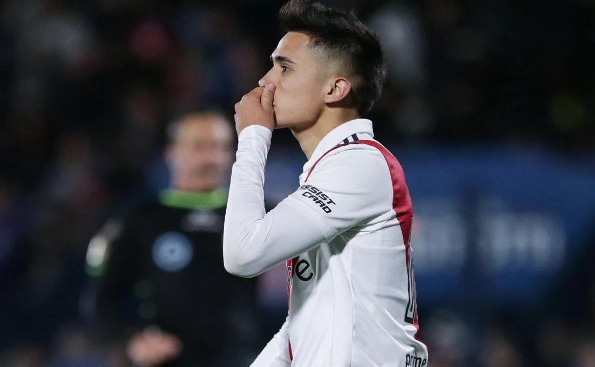 Pablo Solari marcó un golazo, pero se fue triste por el empate con sabor a poco.
