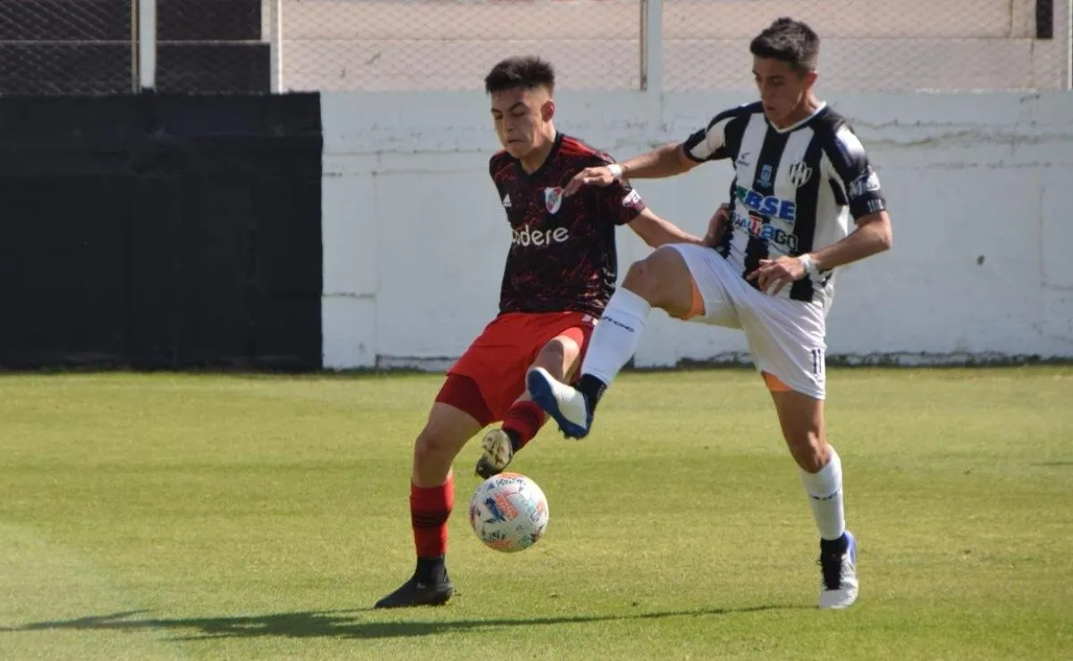 River visitó a Central Córdoba y cayó por 1 a 0.