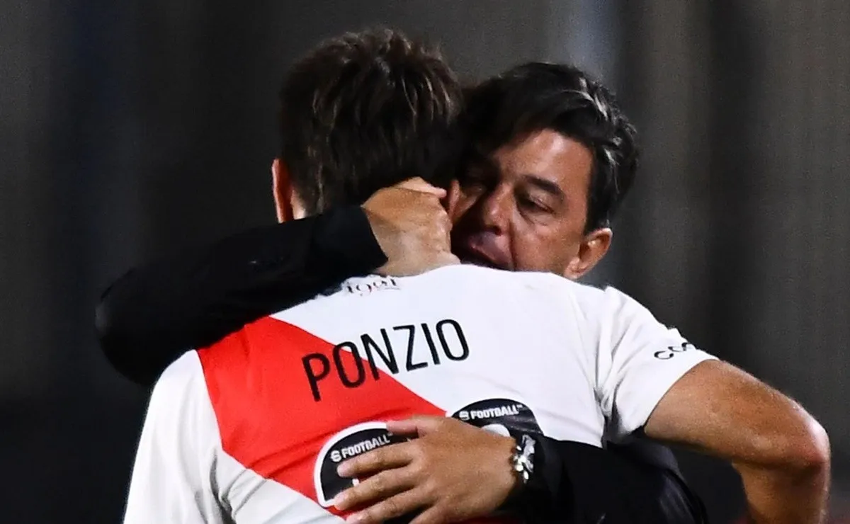 El Muñeco y el Capitán Eterno volverán a fundirse en un sentido abrazo.