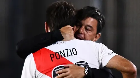 El Muñeco y el Capitán Eterno volverán a fundirse en un sentido abrazo.