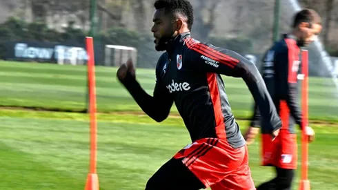 Miguel Ángel Borja no podrá jugar ante Talleres por una lesión. (Foto: Prensa River).
