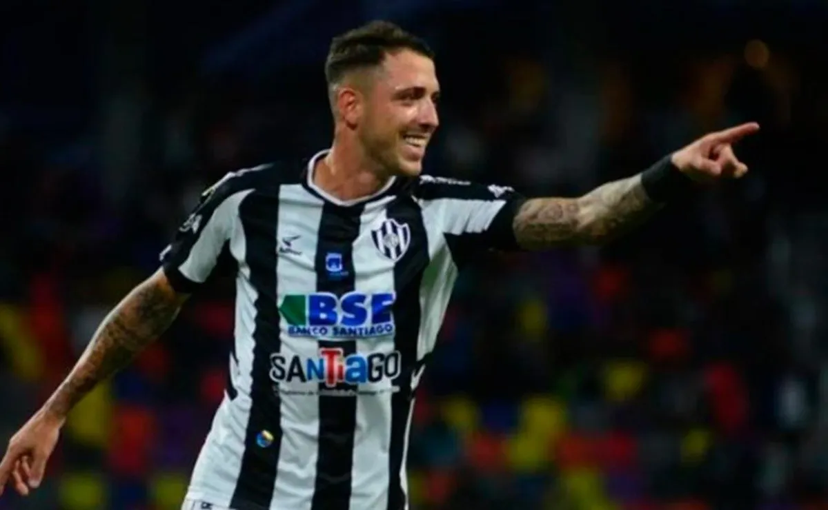 Renzo López, el goleador de Central Córdoba que se reencontrará con Gallardo el próximo domingo.