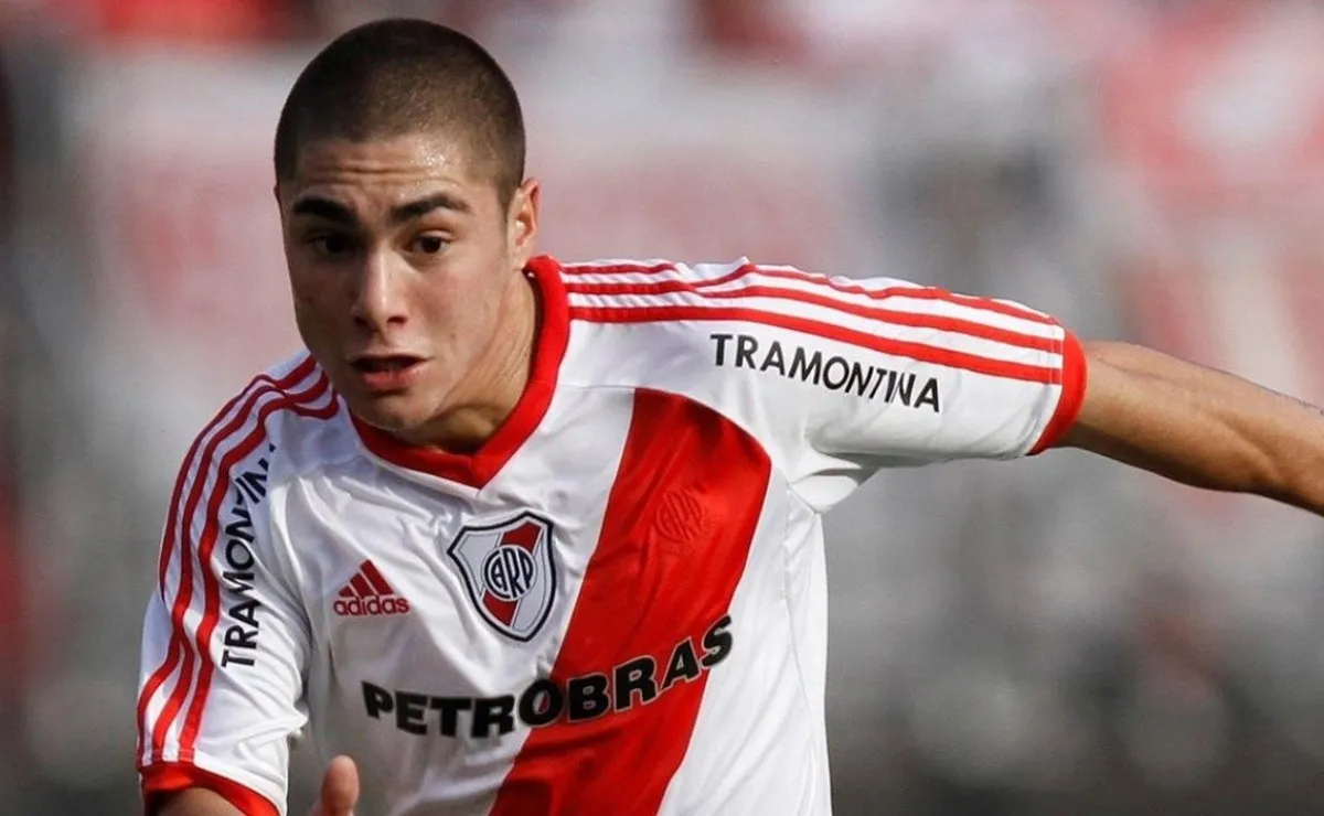 El ex River permanece detenido por un hecho policial.