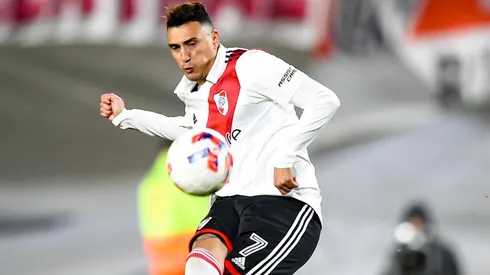 Matías Suárez y otra obra de arte en el Monumental.